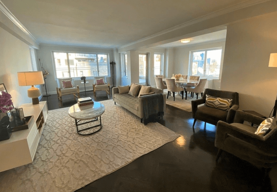 SPECTACULAR 3 BEDROOM APARTMENT ON THE UPPER EAST SIDE - AVAILABLE IMMEDIATELY - NO FEE!