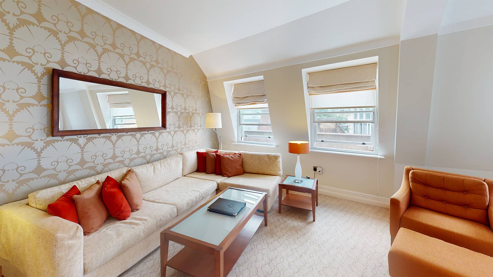 Deluxe Two-Bedroom Serviced Apartment in the heart of the City of London