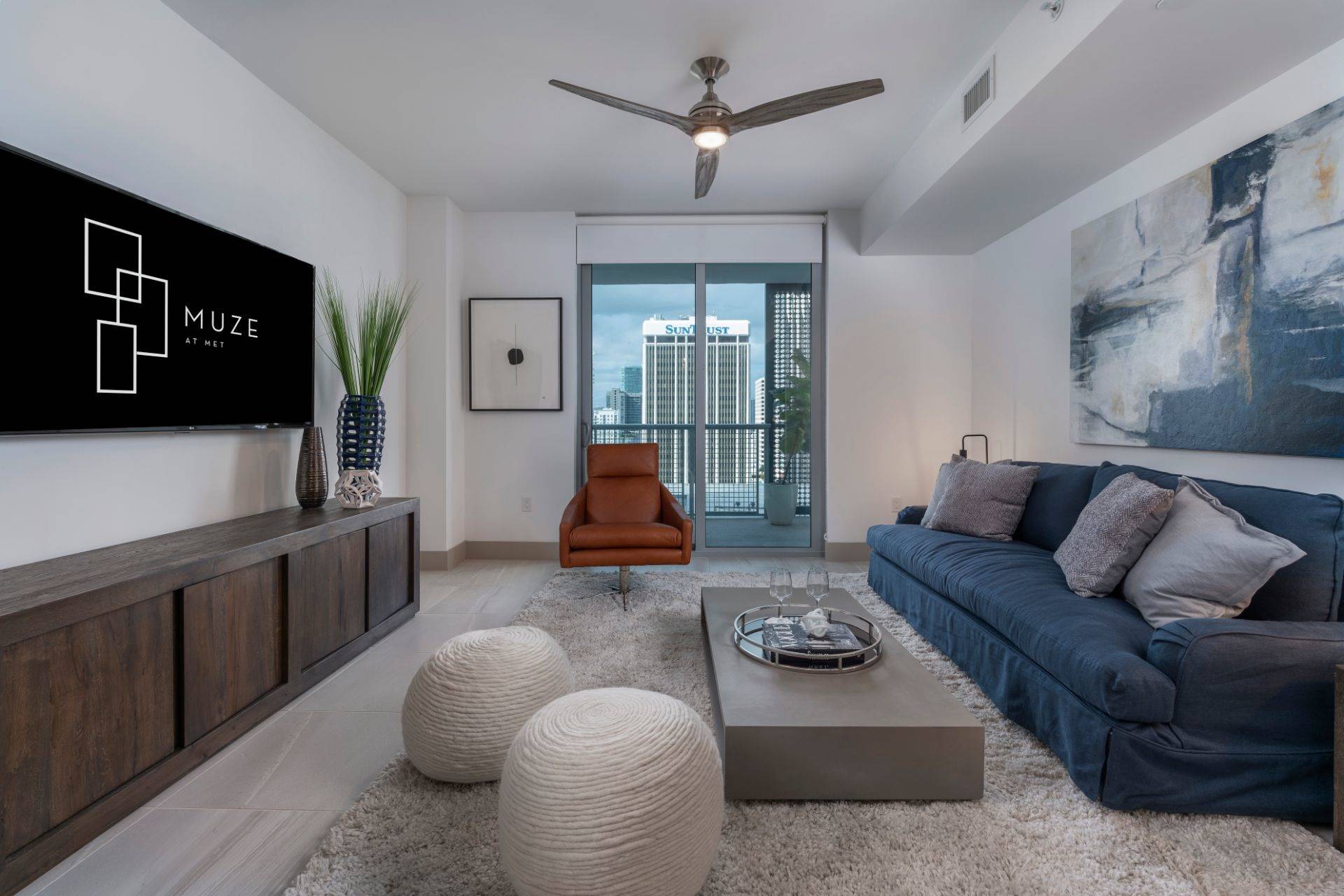 Keyless 2 bed/2 bath Apartment | Remarkable Downtown Miami