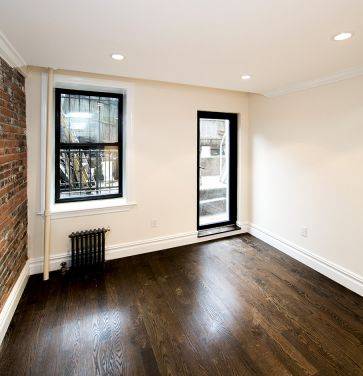 STEPS FROM N.Y.U,ASTOR PLACE,UNION SQUARE,PRIME EAST VILLAGE,1.5 MONTH FREE RENT AND NO FEE