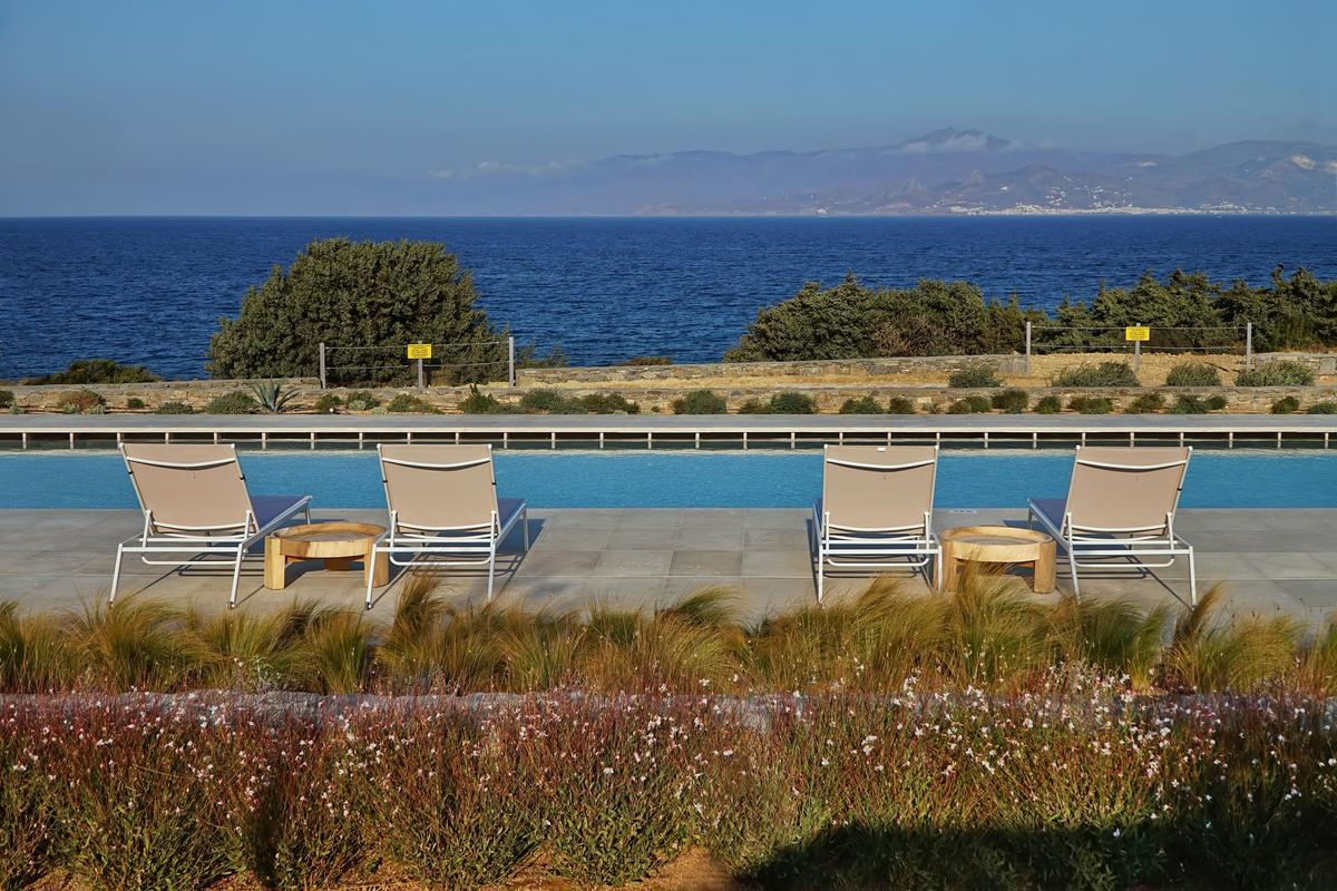 Panorama Estate Paros to rent in Paros - Outdoor & Swimming Pool