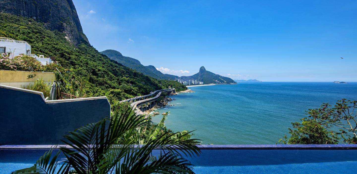 Brazil- Beautiful and modern mansion located in the famous neighborhood of Joá.