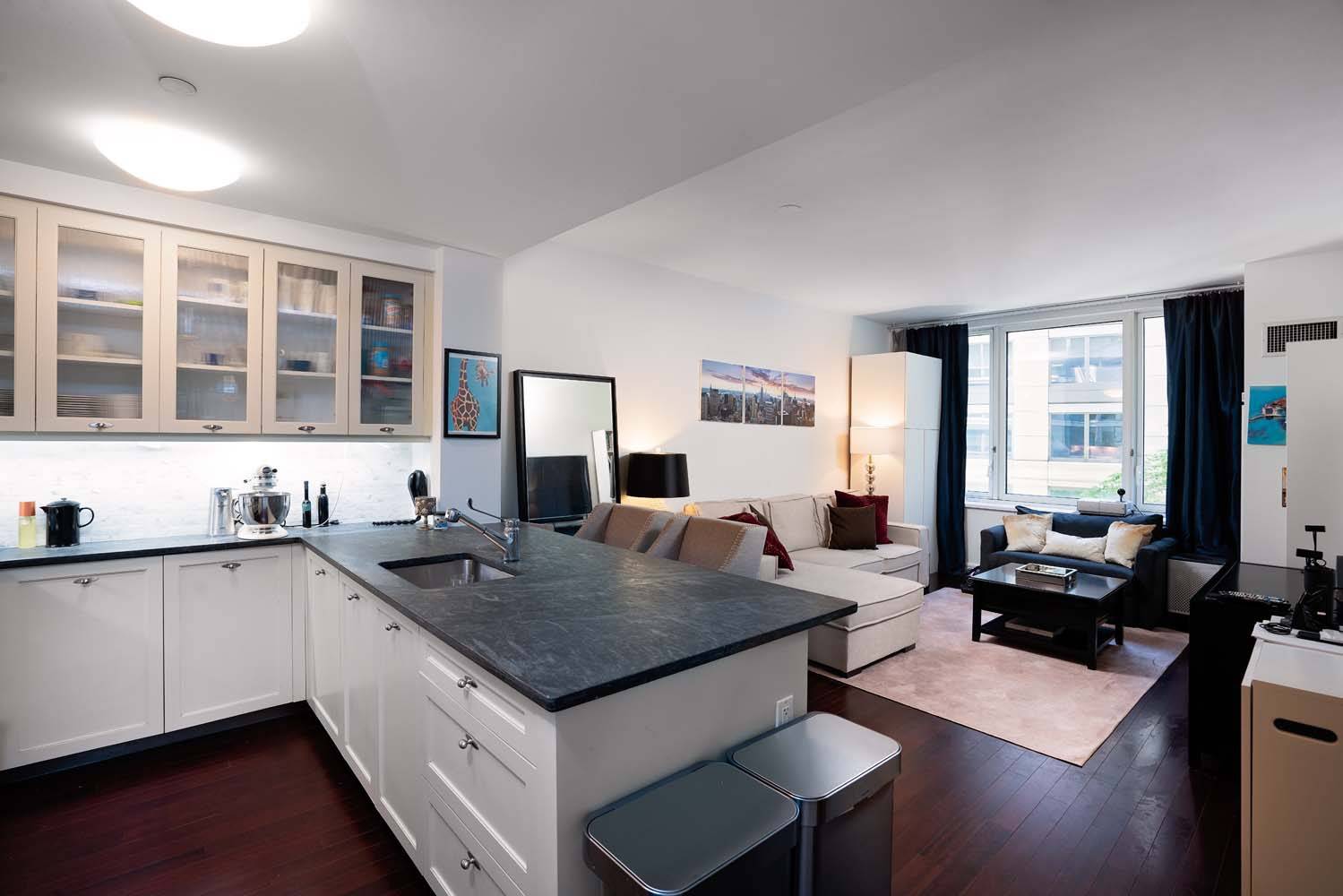 Spacious 1 Bedroom for Rent at The Rushmore | UWS
