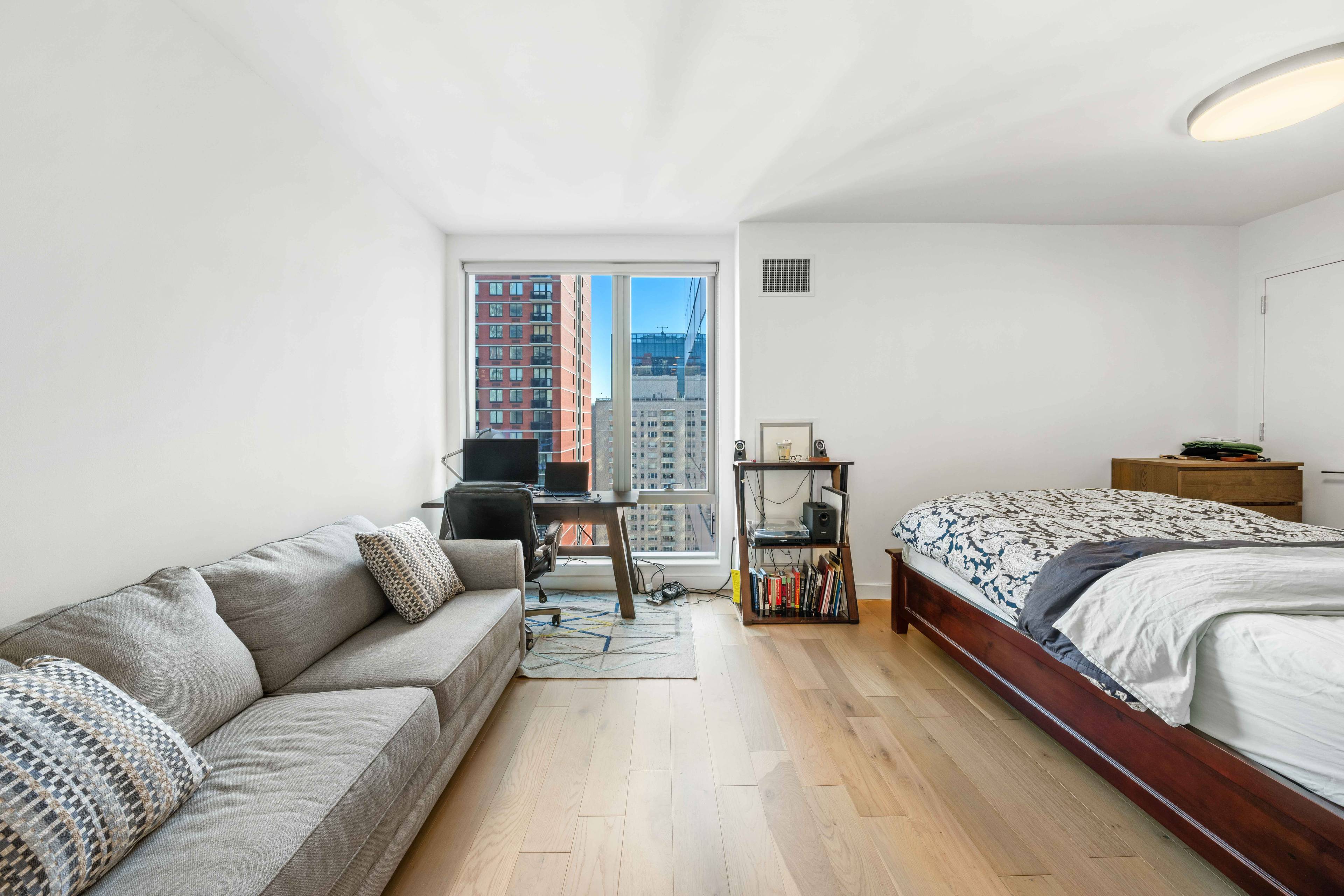 High End Luxury Studio Residence  in Murray Hill