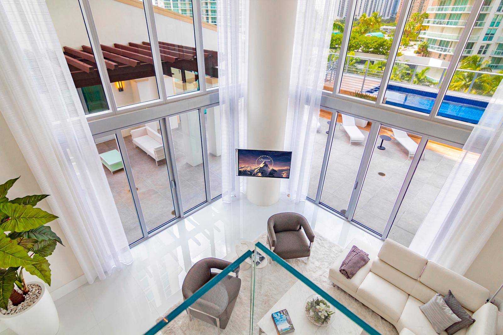 Duplex Luxury Villa within a Condo | Pool, Jacuzzi & Guest House | Sunny Isles, Miami