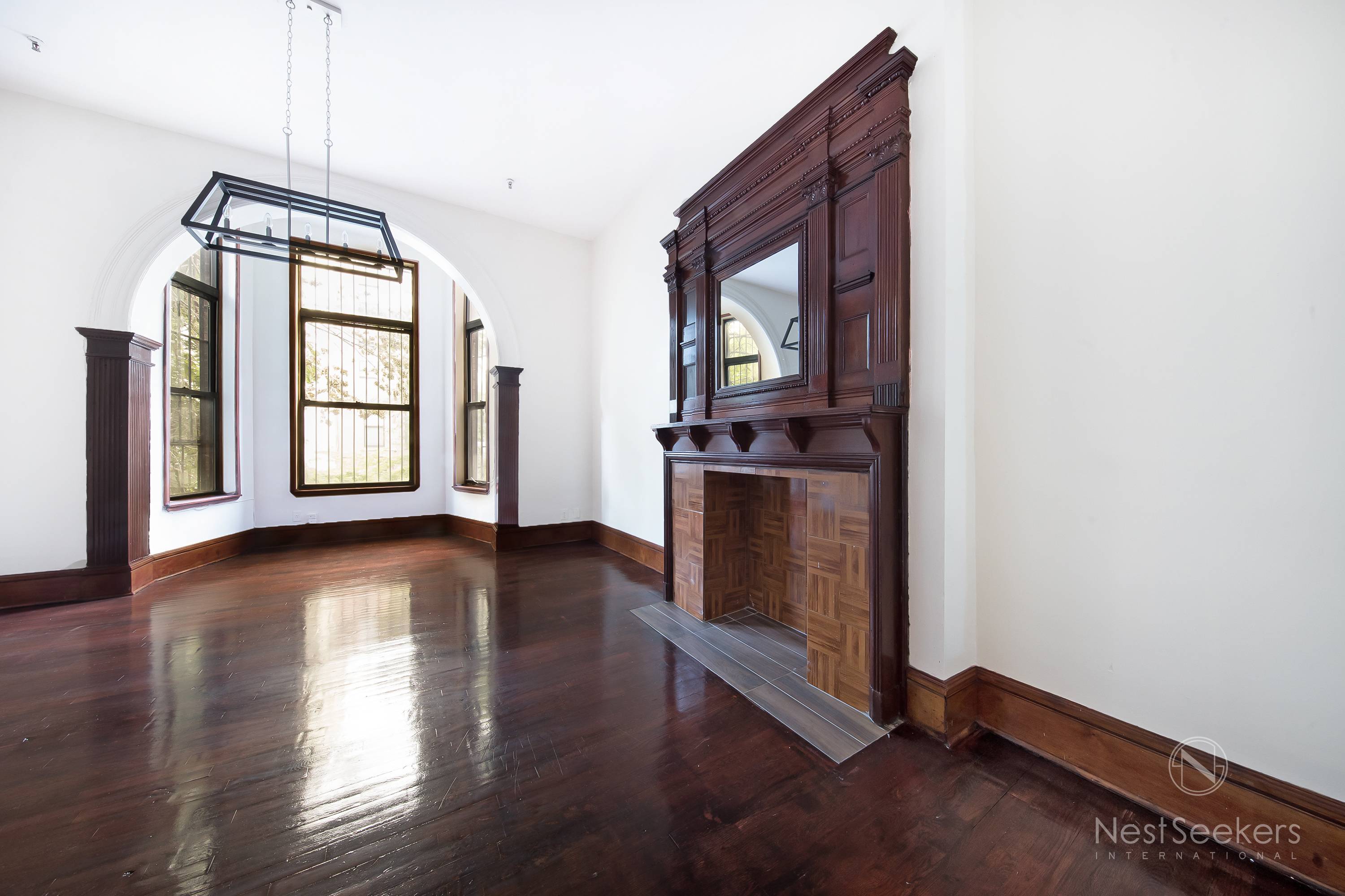 Wonderful Renovated Triplex with Private Garden