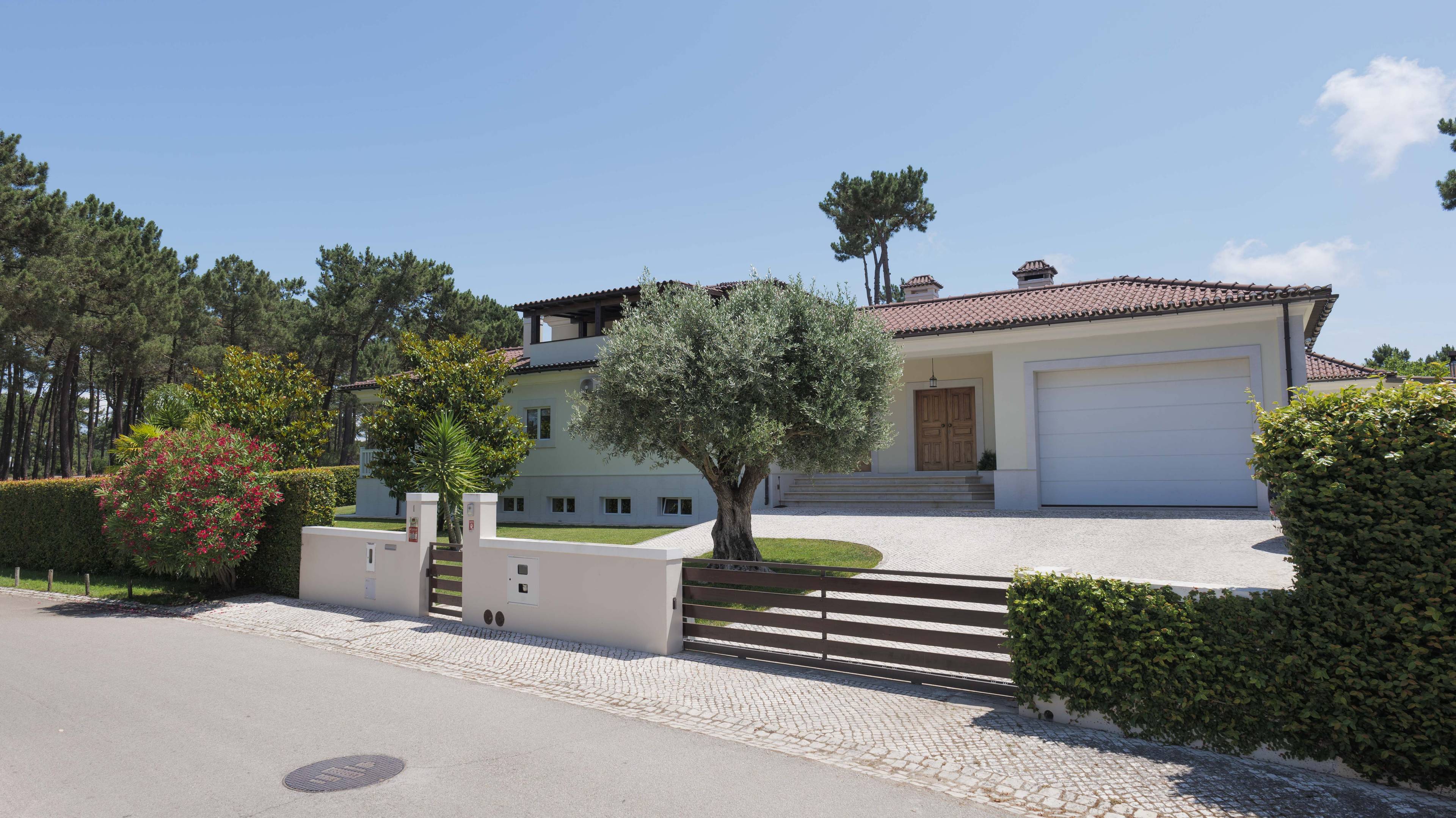 5 Bedroom Classical Style Villa in Herdade de Aroeira Golf Resort | Lisbon South Coast