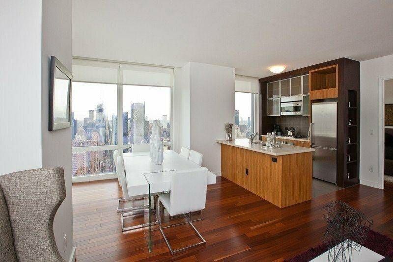 Amazing Views, 2 bed/ 2 bath Luxury apartment, Clinton/Hells Kitchen, No Fee, W/D in unit