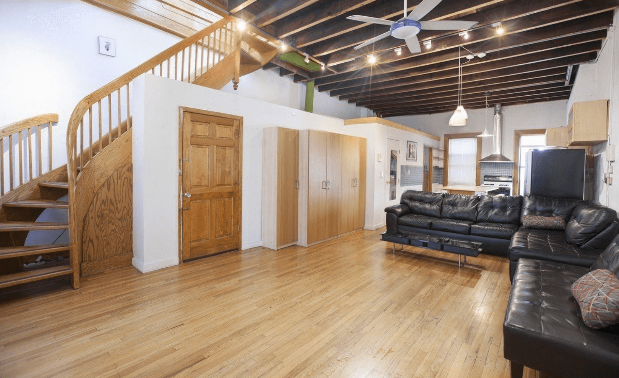 No Fee - Huge Loft Duplex with Private Roof Deck in Prime Williamsburg, Brooklyn