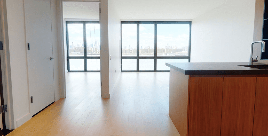 No Fee, Spacious 1BR/1BA Luxury Apartment, Perfect Lighting and View. 3 Months Free