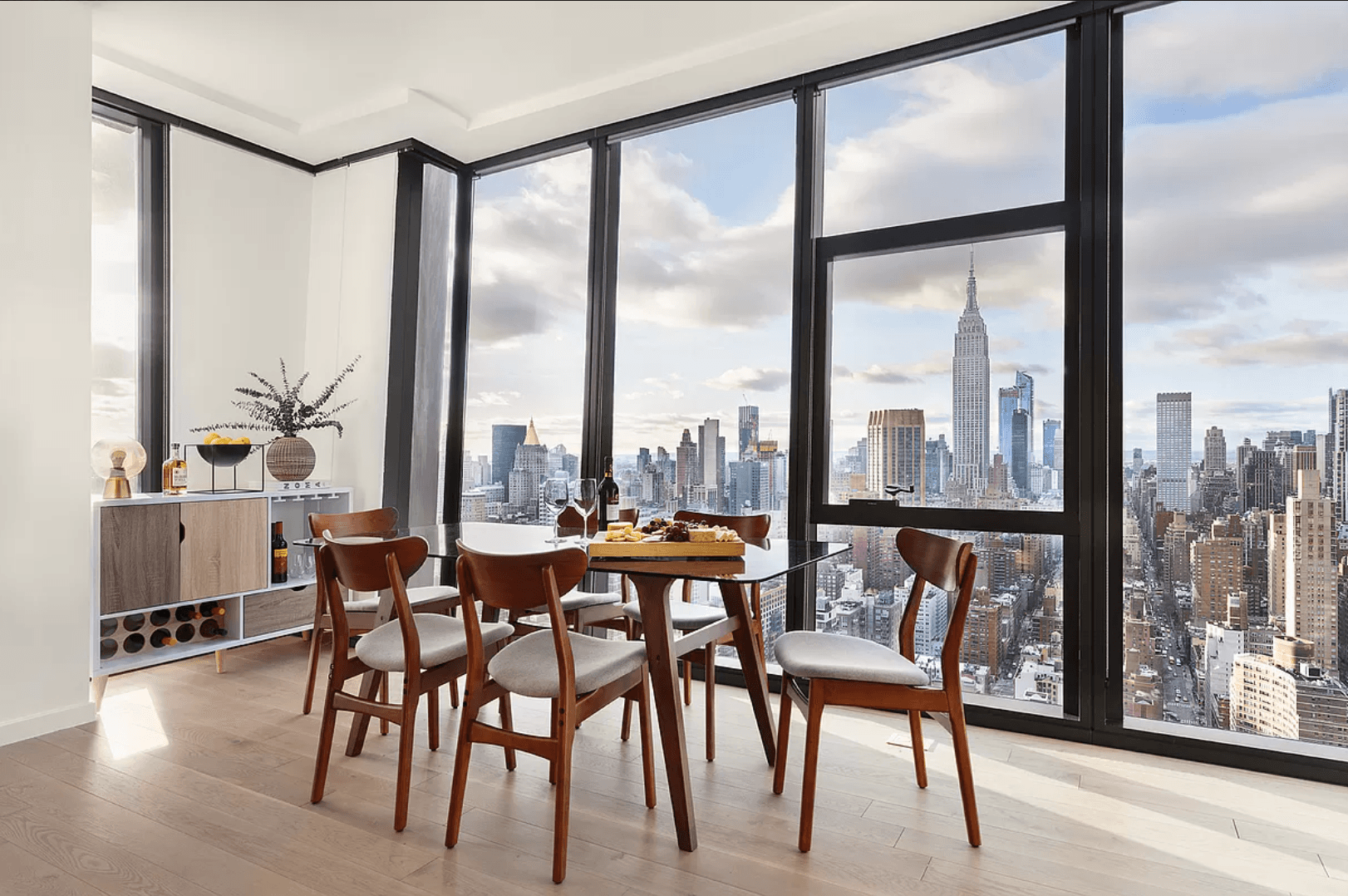 NO FEE! Open and Windowed 2 Bed 2.5 Bath with East River and Skyline Views