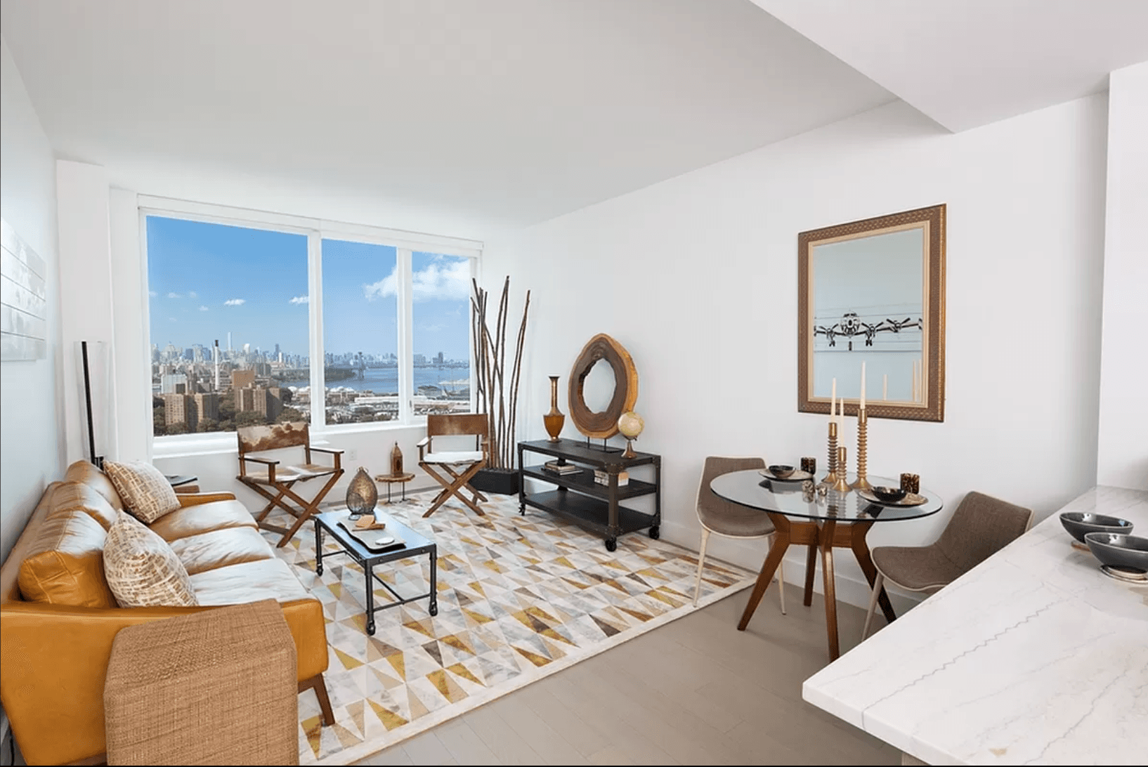 South & West Facing Corner 1 Bed/ 1 Bath Luxury Apartment, 161 Sq Ft Private Terrace, Extra High Ceilings, Oversized Bathroom W/ Soaker Tub & Oak Vanity W/ Quartzite Countertops, W/D in Unit