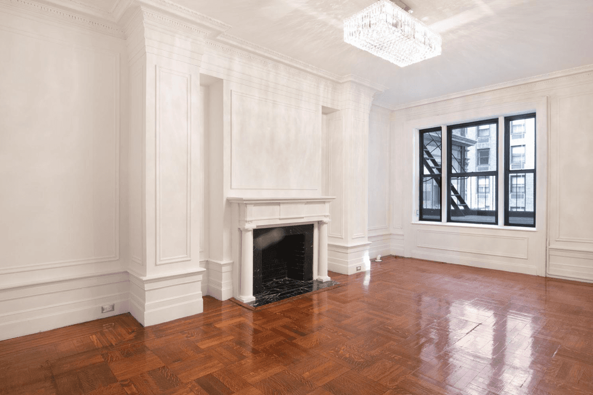 Grand no fee 4 bed, 2 bath in Midtown West with Fireplace and original details