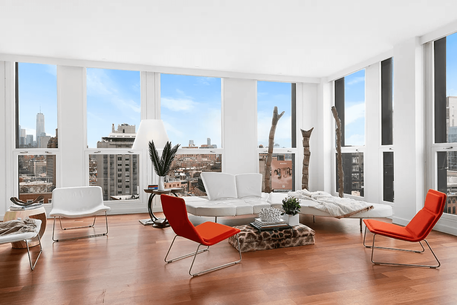 Chelsea Duplex Penthouse with Private and Landscaped Roofdeck