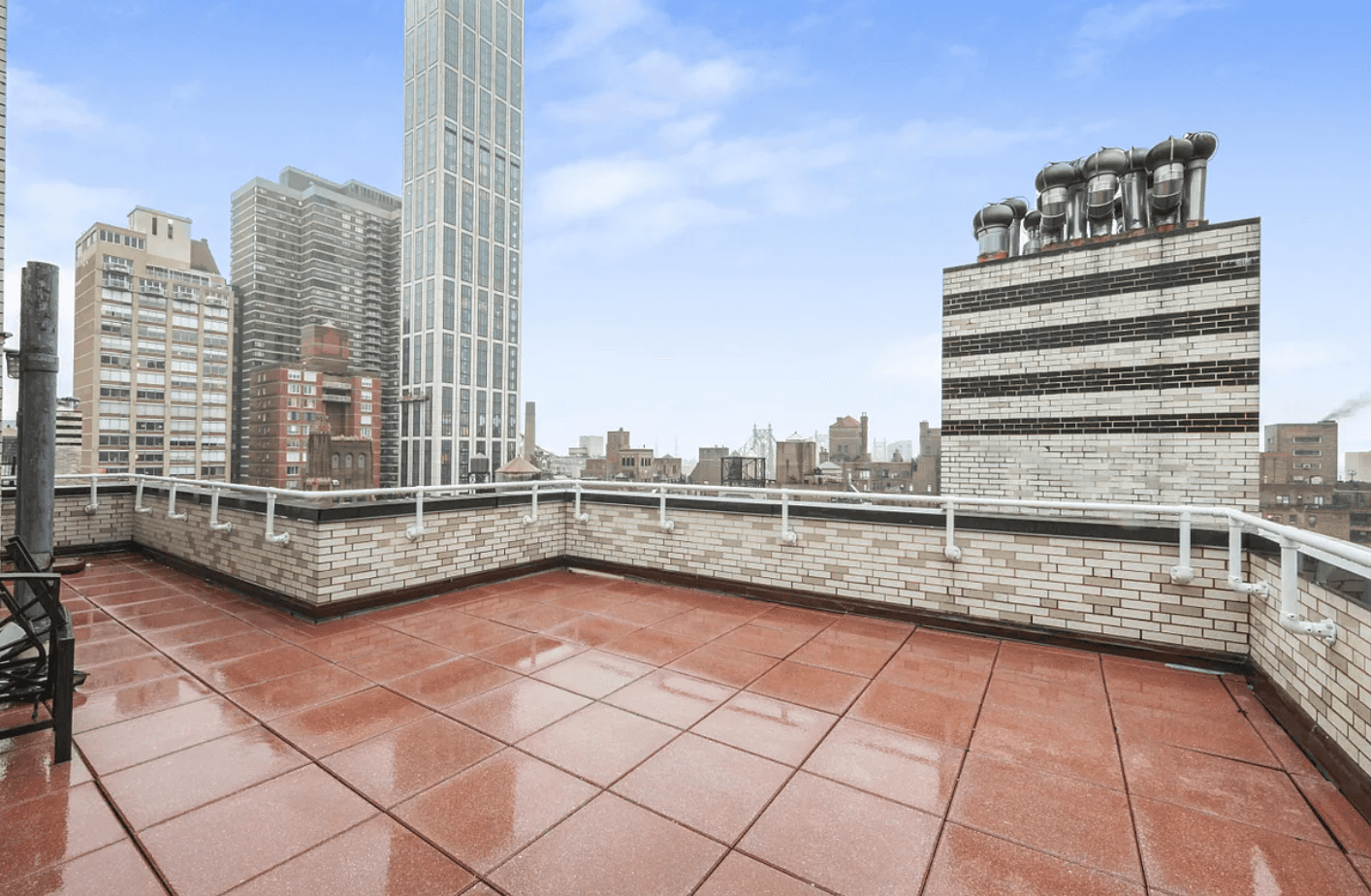 No Fee 3 Beds/3 Bath in Luxury Amenity Filled Sutton Place Building, W/D and Huge Wrap-around Terrace!