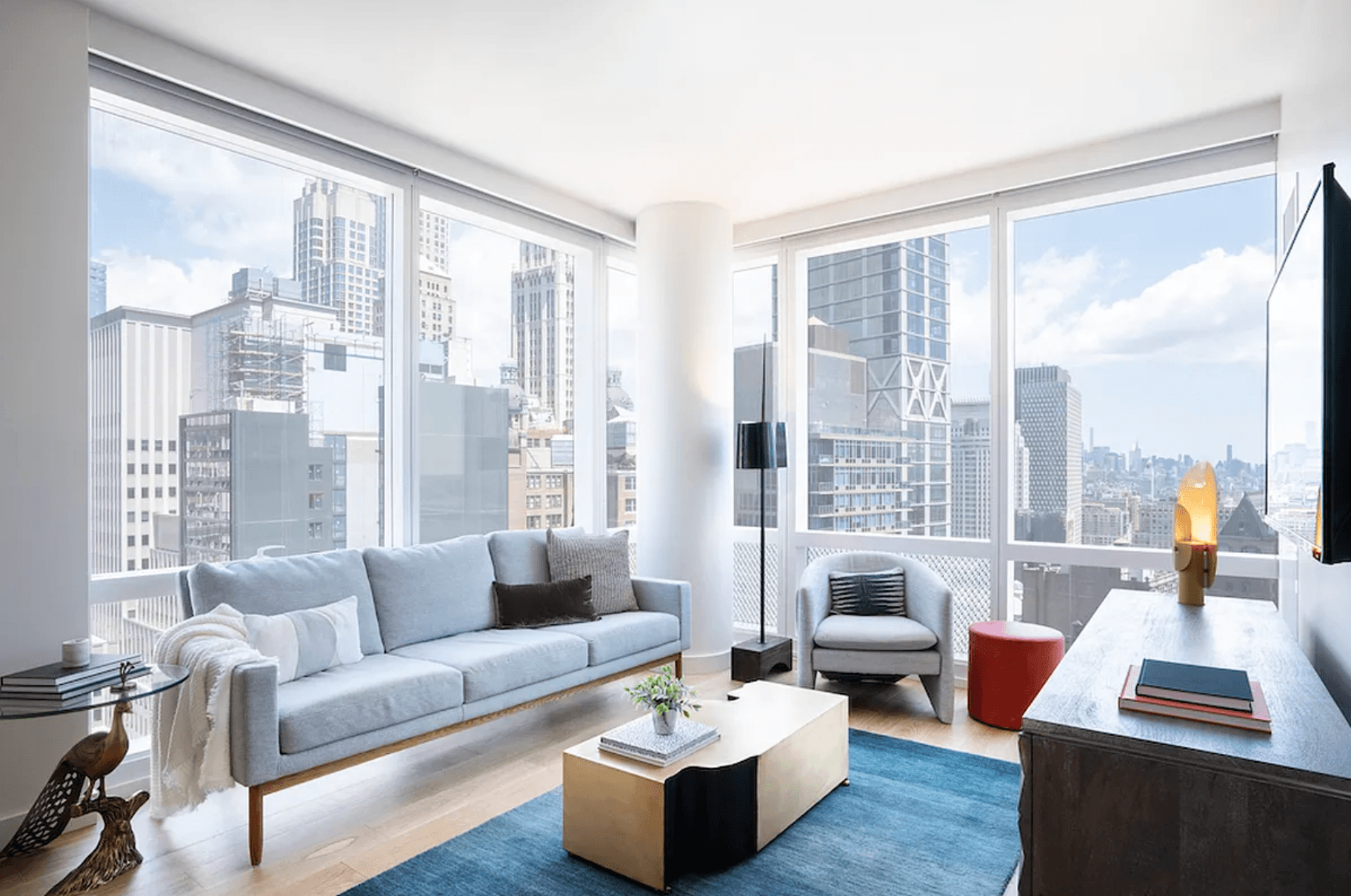 EXQUISITE 1 BR/1BA IN LUXURY AMENITY FILLED FINANCIAL DISTRICT BUILDING