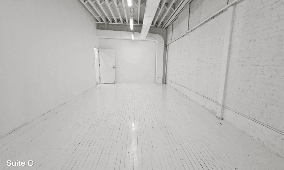 Prime LIC Office Space - Spaces Starting at $1,400 Per Month