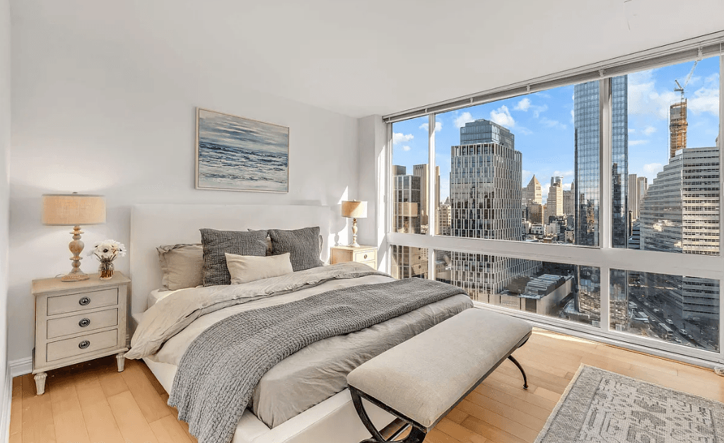 No fee, Spacious 3 bed/2 bath Luxury Apartment in Battery Park City, Hudson River and City Views