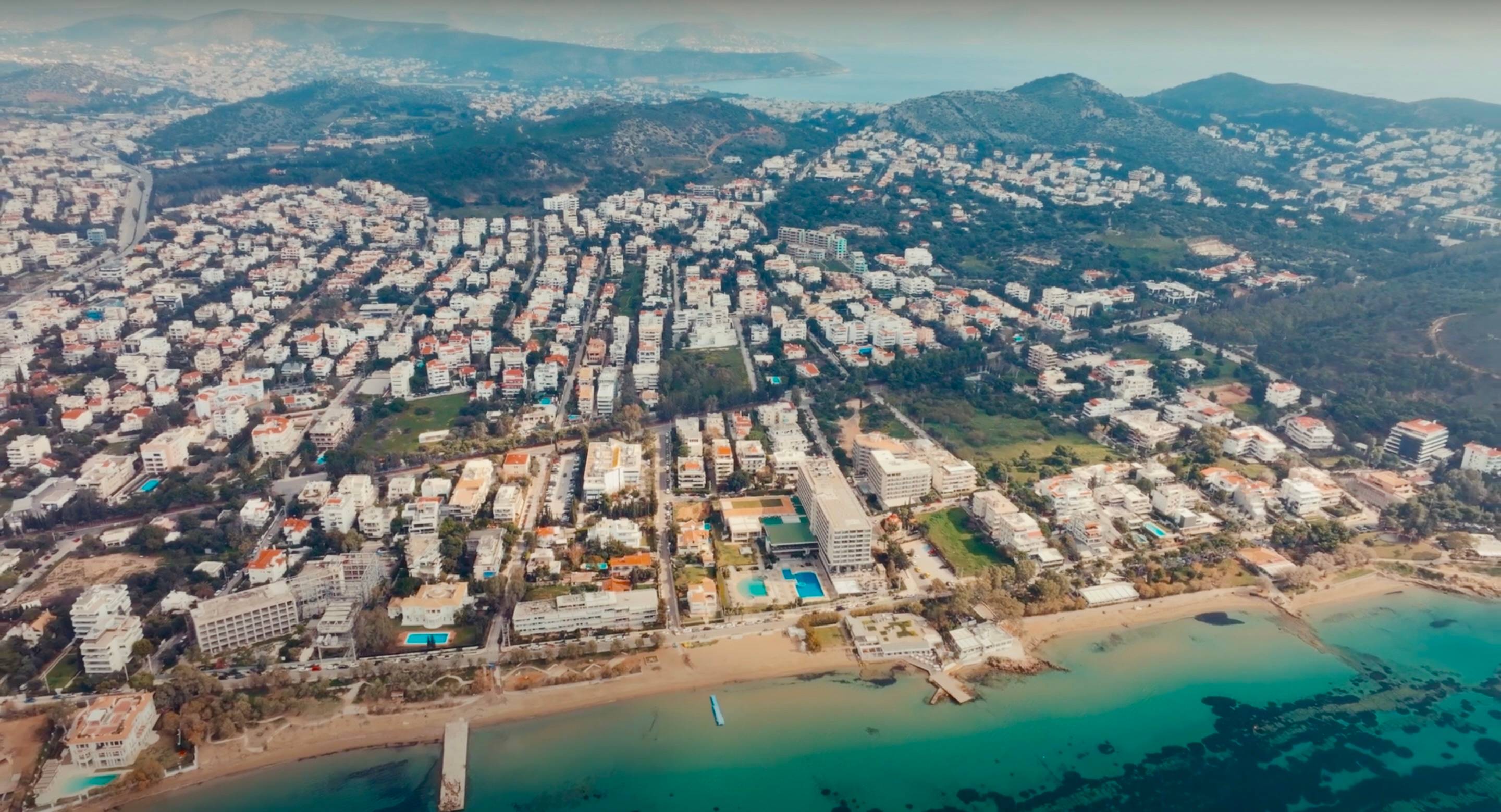 Seaside Sophistication: Duplex Penthouse in the Athenian Riviera