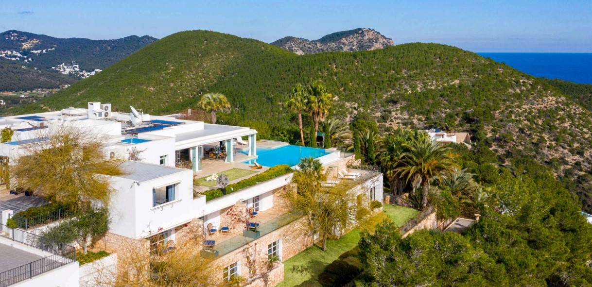 IBIZA: An Architectural Masterpiece Overlooking the Mediterranean
