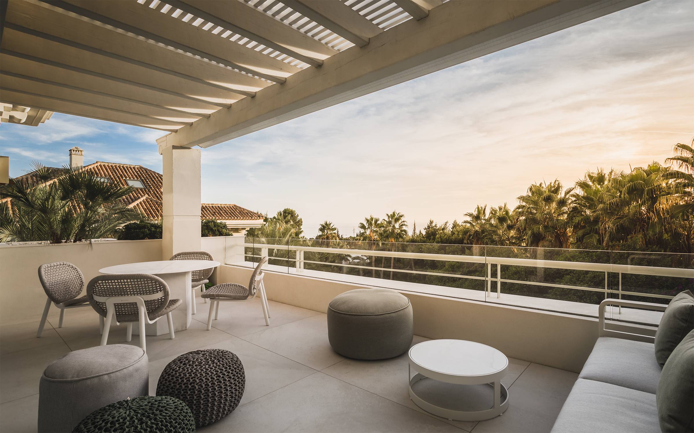 Stunning Designer Duplex Penthouse with breath-taking sea views on Marbella's Golden Mile