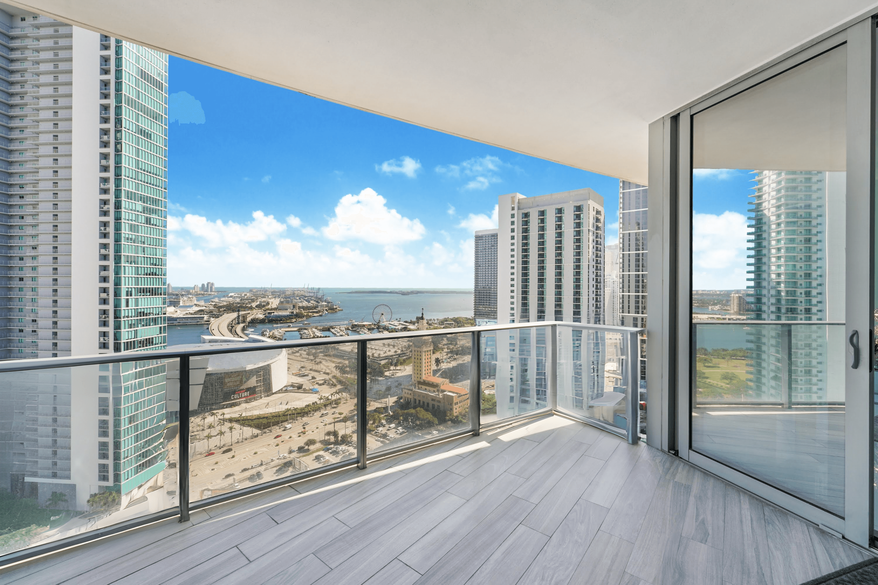 Miami Downtown Paramount World Center | Ocean Views| 2 Bed 3 Bath 1 Office| 1753 sf | 2 Garage |Fully Furnished |