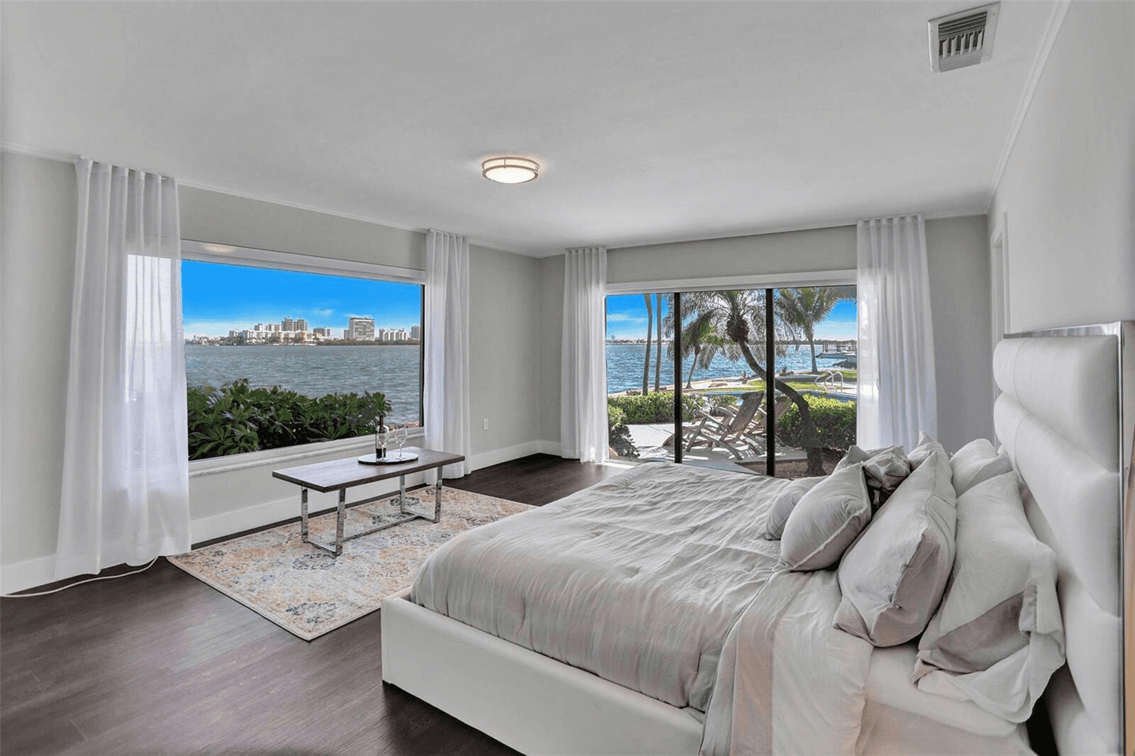 Breathtaking Biscayne Bay Panorama: Paradise Found in this Renovated Gem | 6 Beds | 5 Baths | 3446 sqft
