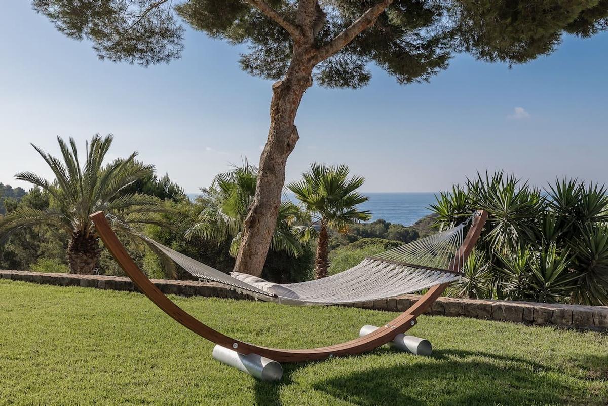 Villa Can Elara to rent in Ibiza - Hammock