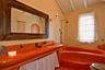 Villa to rent in Vouliagmeni - BATHROOM 2A