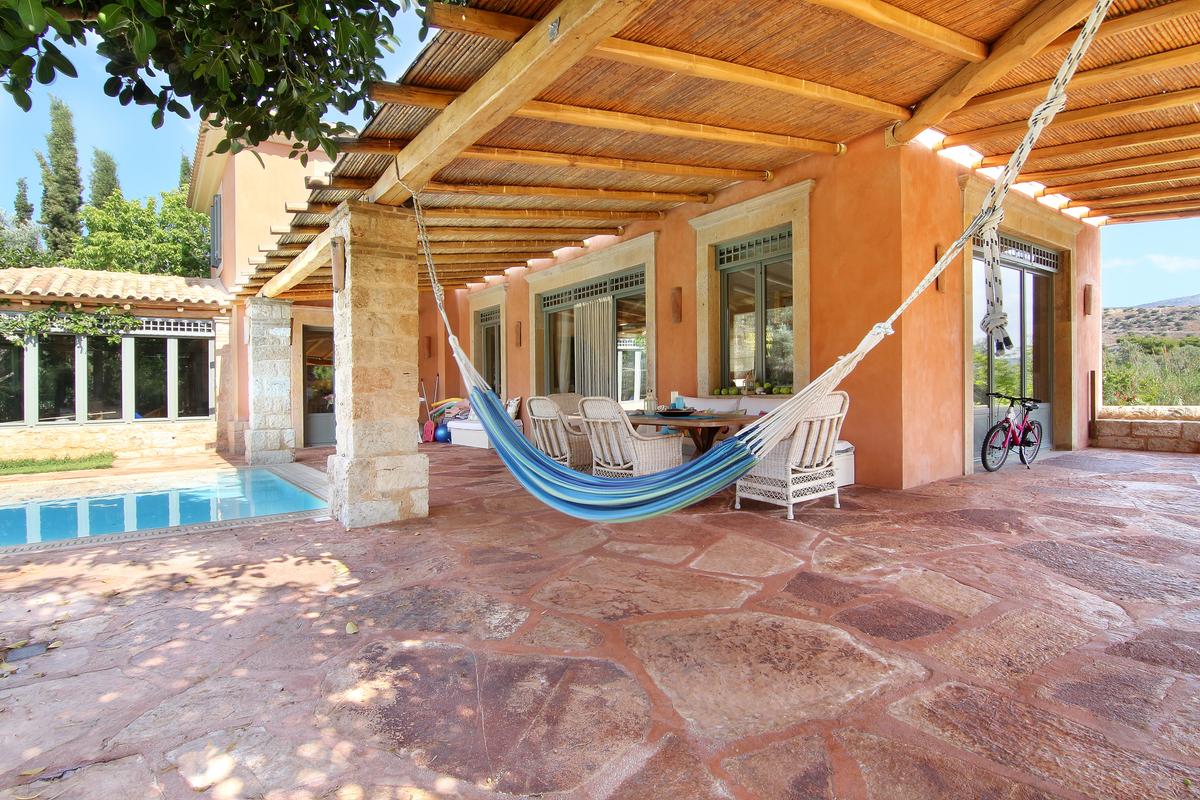 Villa to rent in Vouliagmeni - EXTERIOR 9
