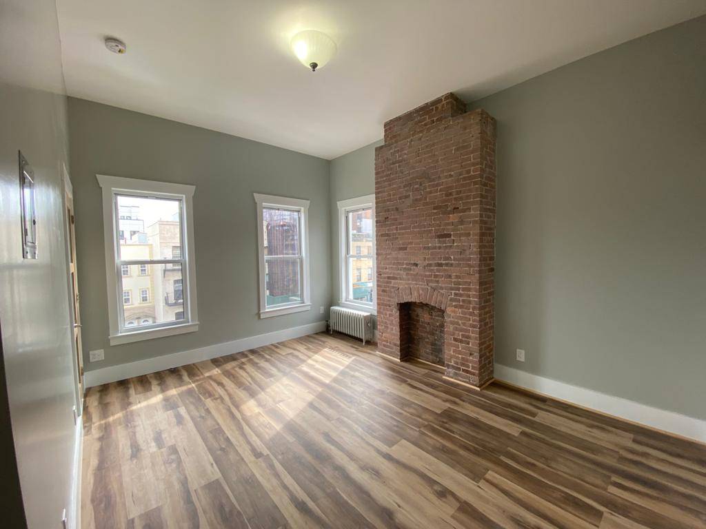 Sun Drenched New Modern Studio with Stainless Steel appliances minutes from Prospect Park