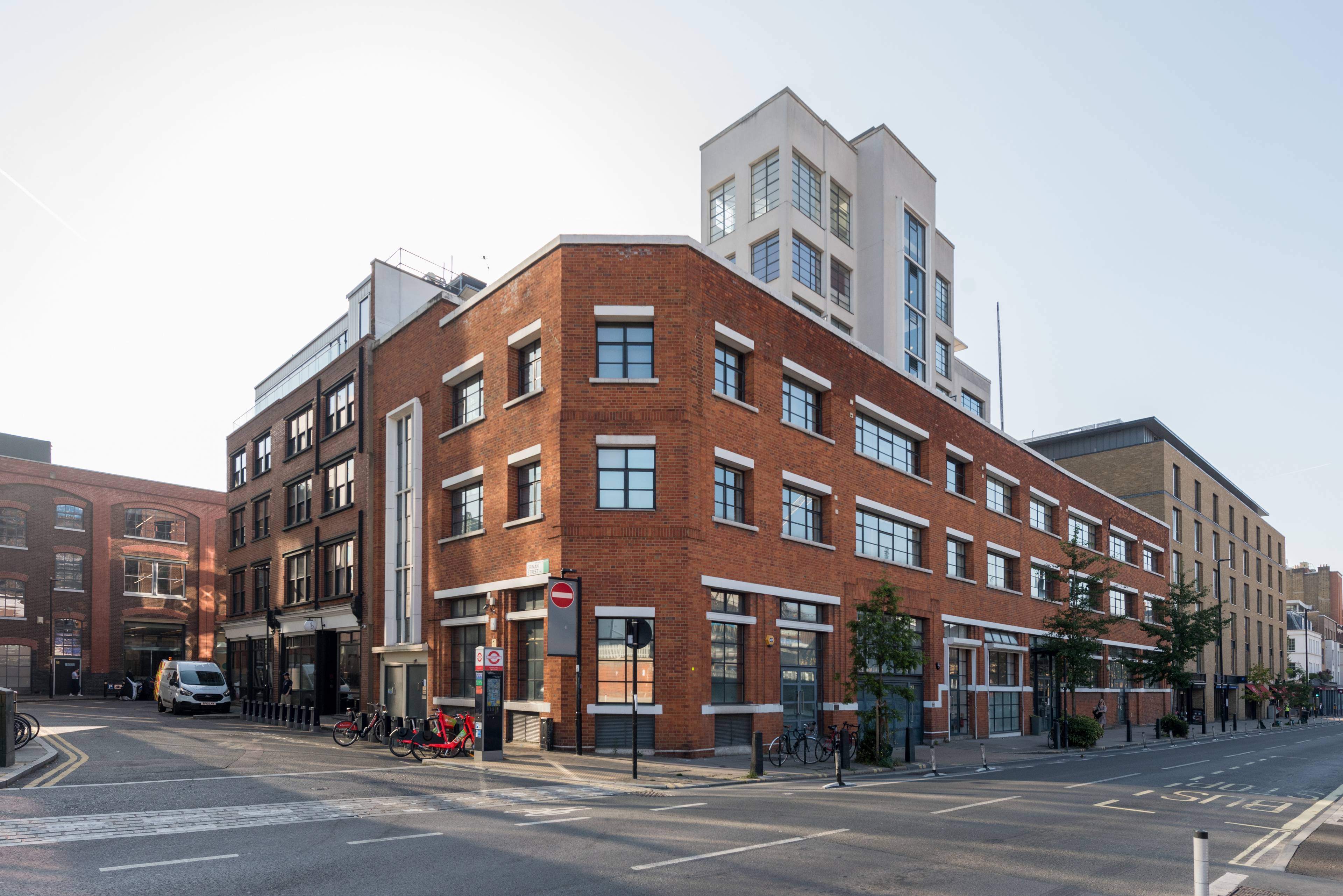 An Outstanding Deal At £1100 per sq/ft An Iconic King’s Cross Loft Apartment.