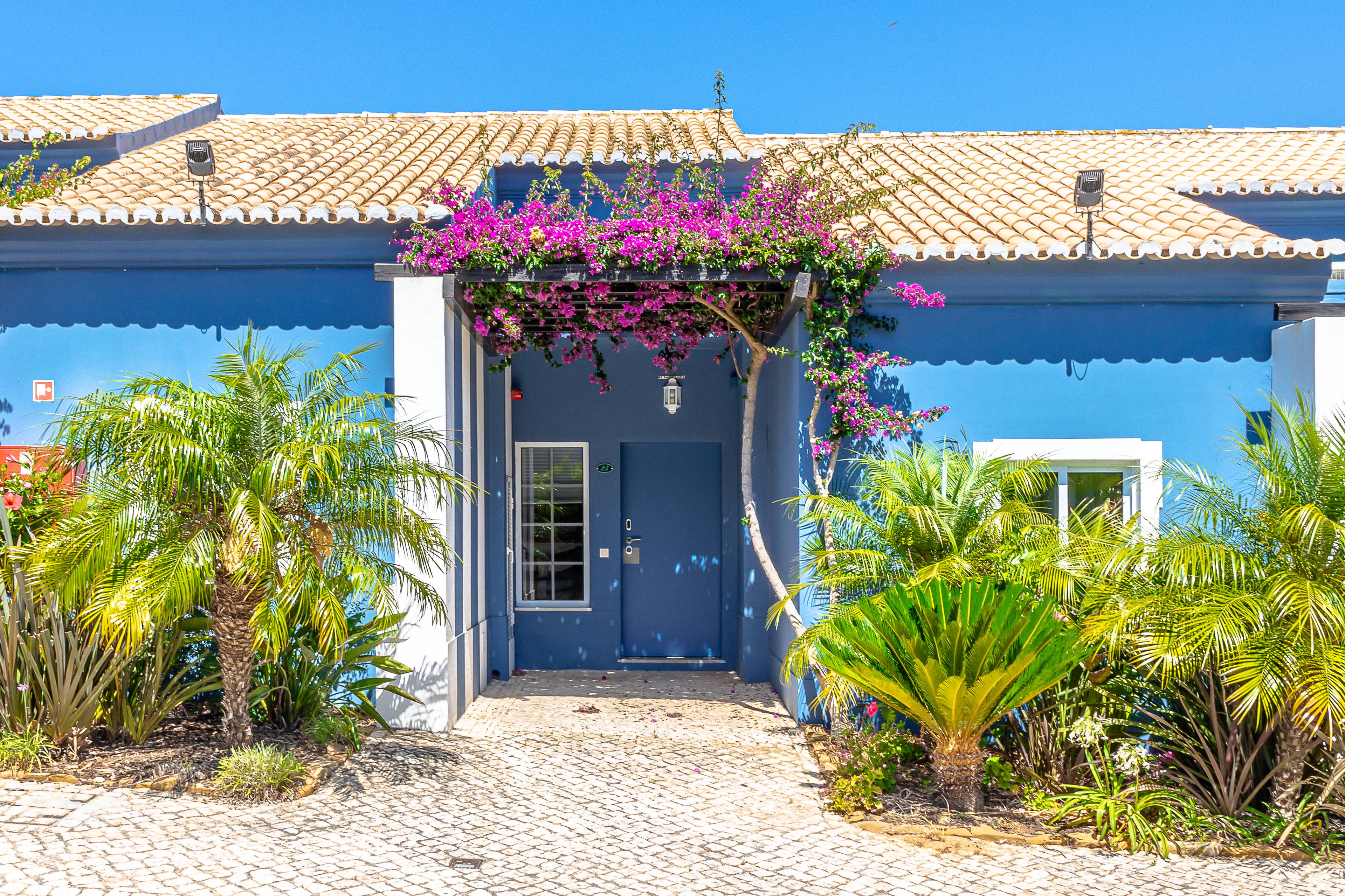 LUXURY 1 BEDROOM TOWNHOUSE - Family Resort / Retirement Village in Algarve  - Golden Visa Eligible
