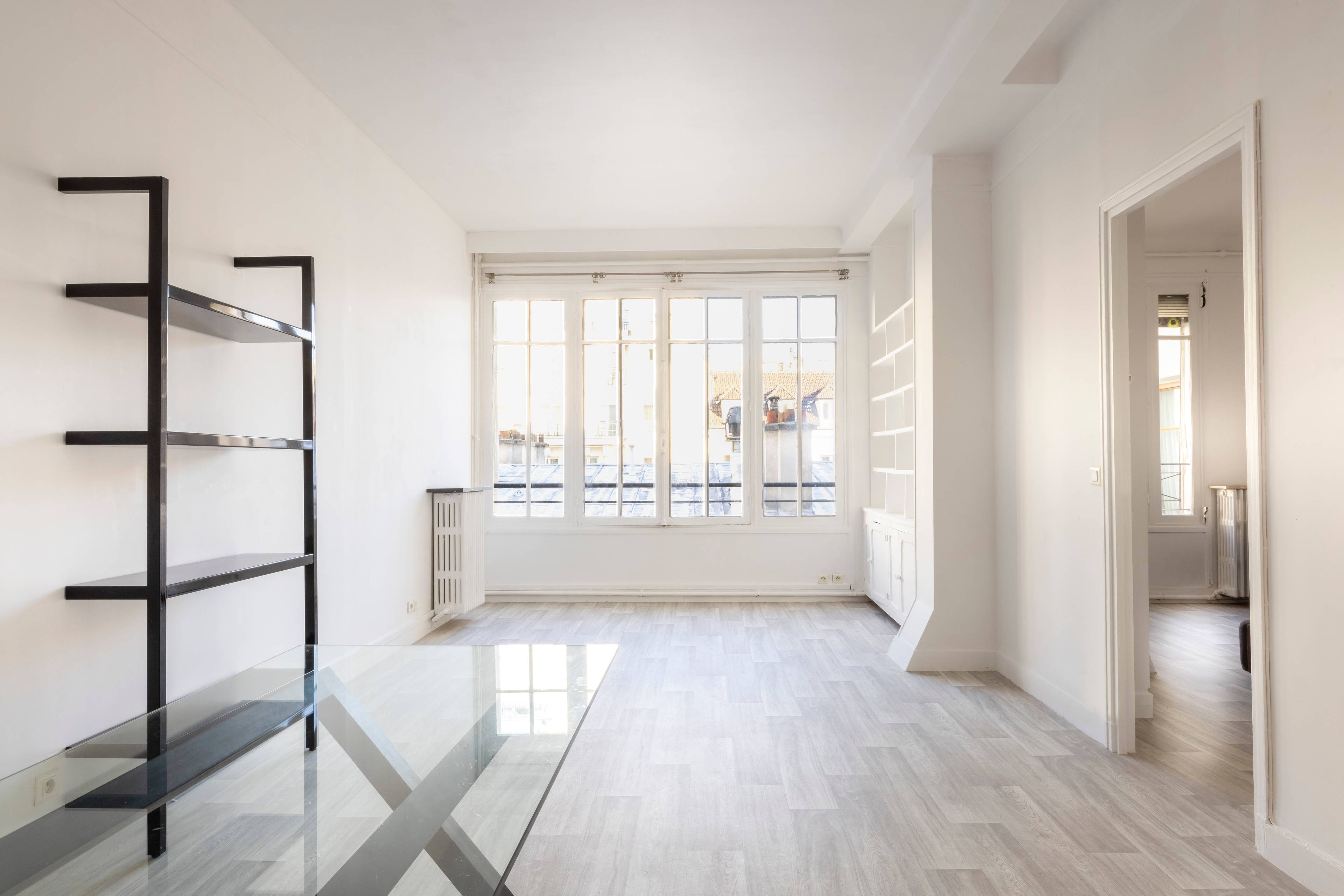 Champs Elysees - Spacious and Bright Apartment