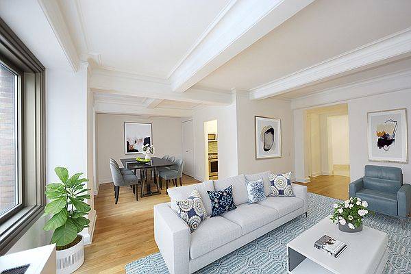 Large luxury no fee 2 bed, 2.5 bath with wood burning fireplace near Central Park south
