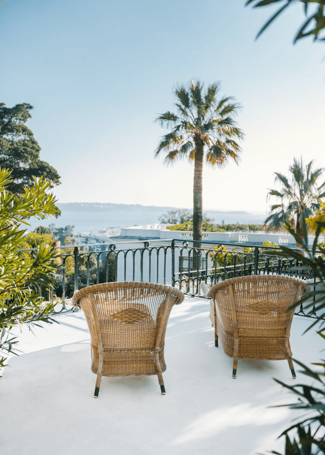 Cannes , Californie . Villa/apartment duplex in a luxury building with panoramic sea view