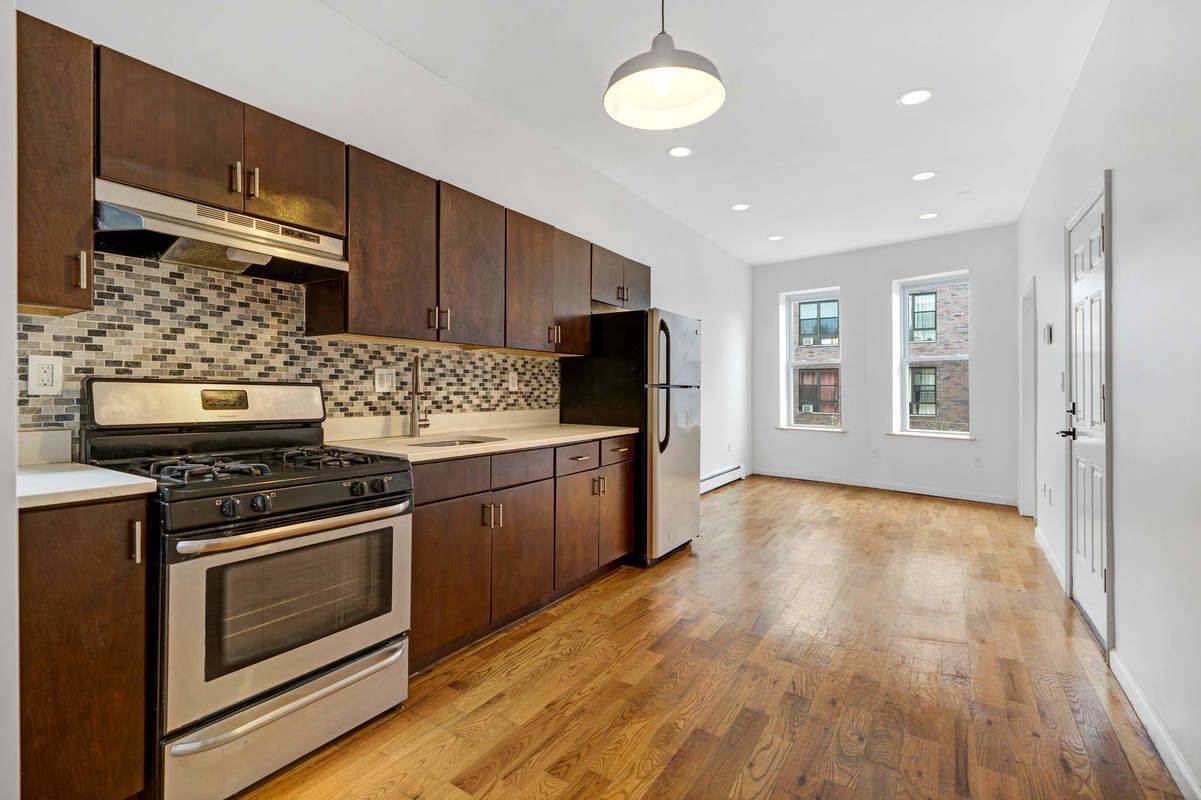 NEW TO MARKET, Avail Oct 1., Bright & Spacious Bushwick 3 Bed w/ Home Office
