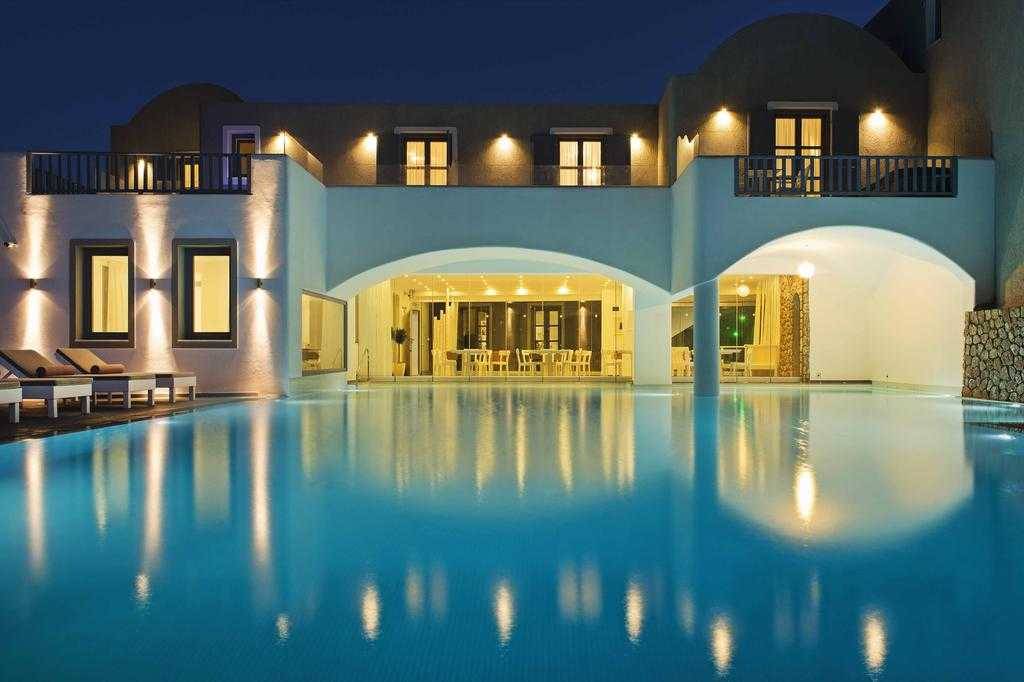 Santorini Resort Prime Location 25 Luxury Suites