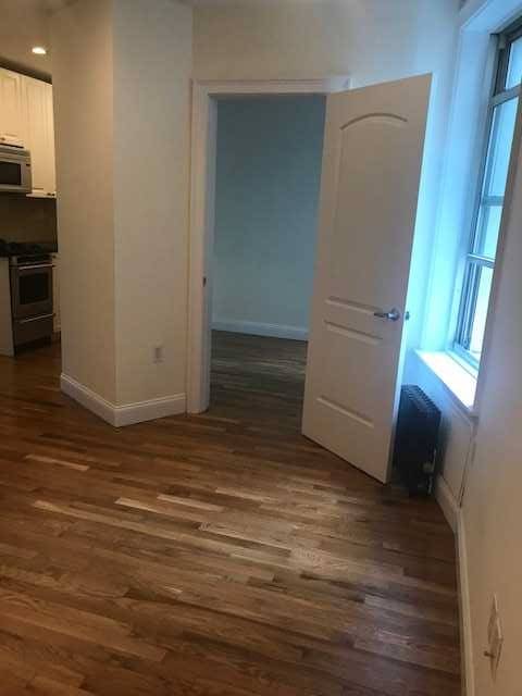Amazing Deal , Real 3 bedrooms on prime in Hell's Kitchen,West 44 street/9th Ave