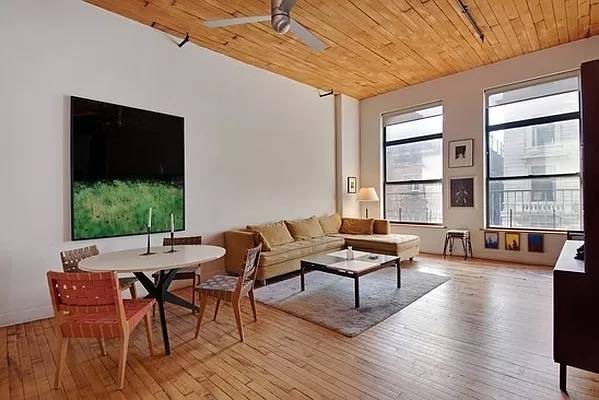 Picturesque 1BR/1BA Located in Williamsburg's Finest Loft Building, with Elevator!