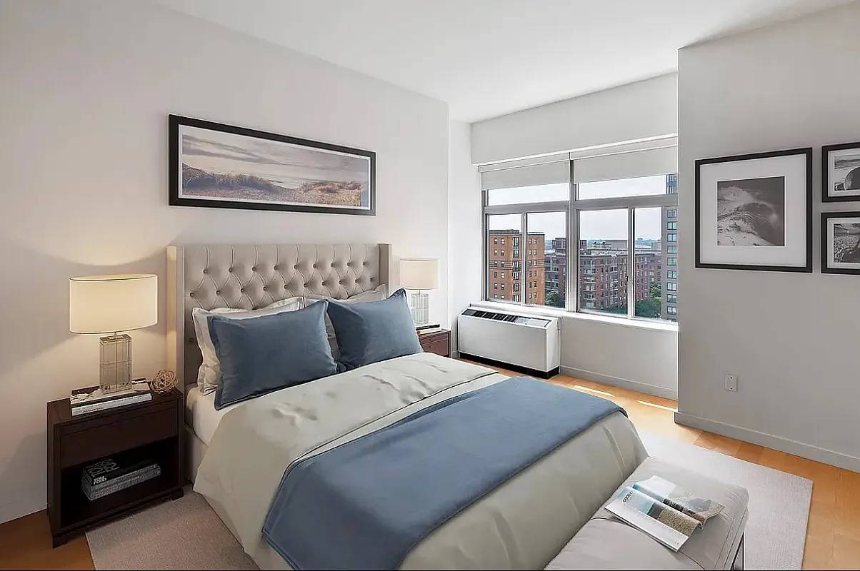 No Fee, FiDi 2 Bed/1 Bath Apartment in Amenity Filled Luxury Building, CIty View