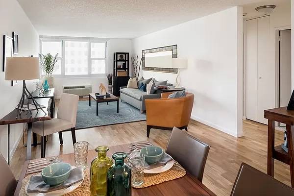 Luxury no fee 2 bed, 2 bath apartment for rent in Battery Park City