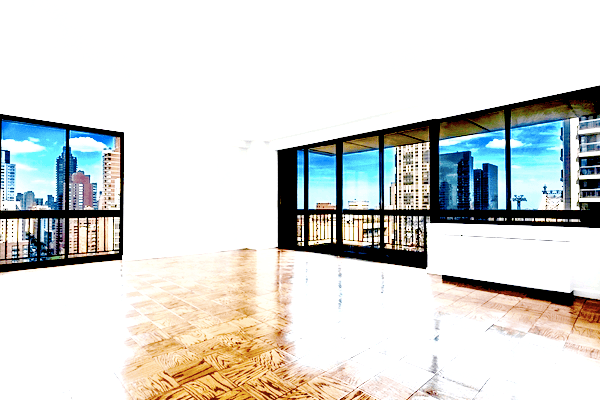 Beautiful 2 BR in Prime Midtown East ~ Private Balcony ~ W/D ~ 1400 Sq. Ft ~ Luxury Bldg ~ No Fee!