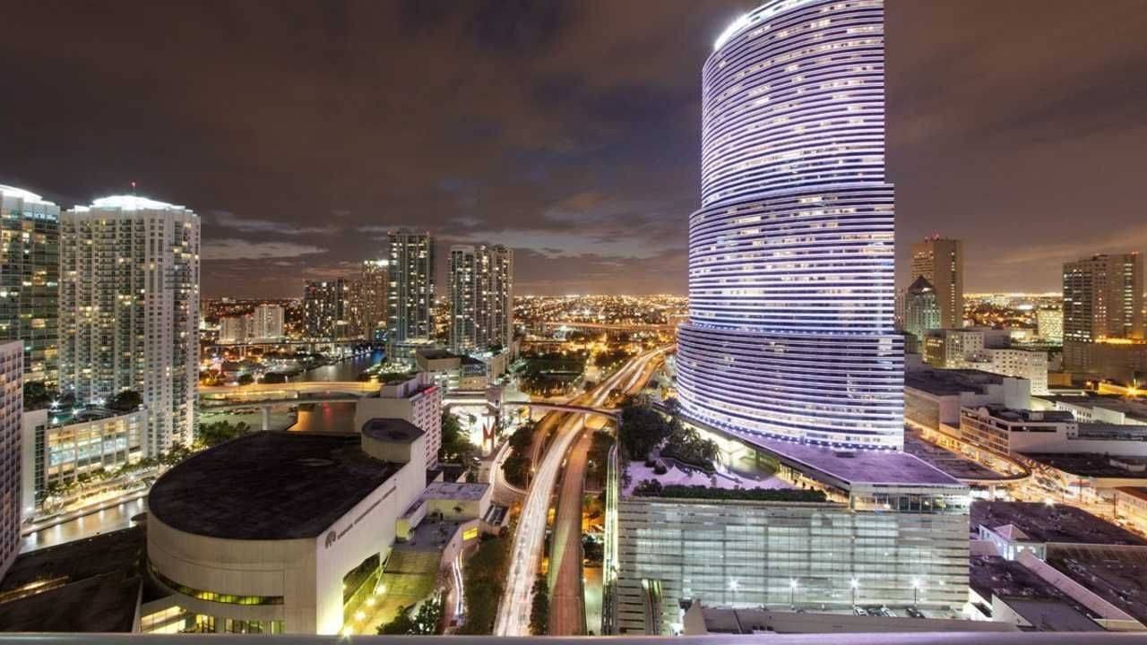 Miami Downtown Luxury High-Rise Apartments|