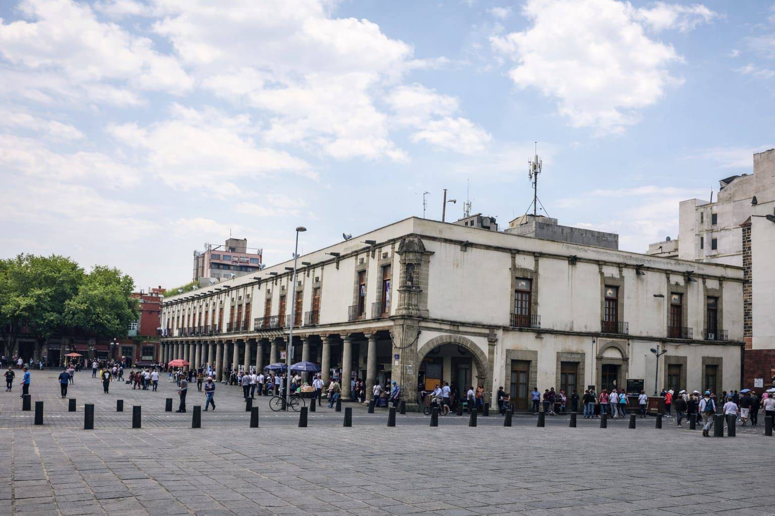 Historic Mix-use Property for sale. Mexico City, Colonial area