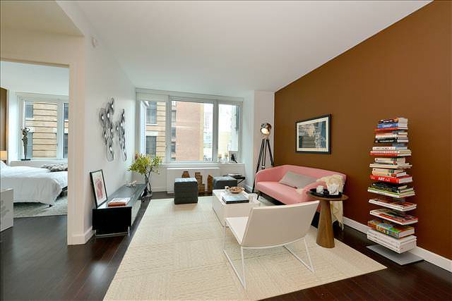 Sun Drenched Corner 1 Bedroom in the Heart of FiDi - No Fee! 2 Months FREE