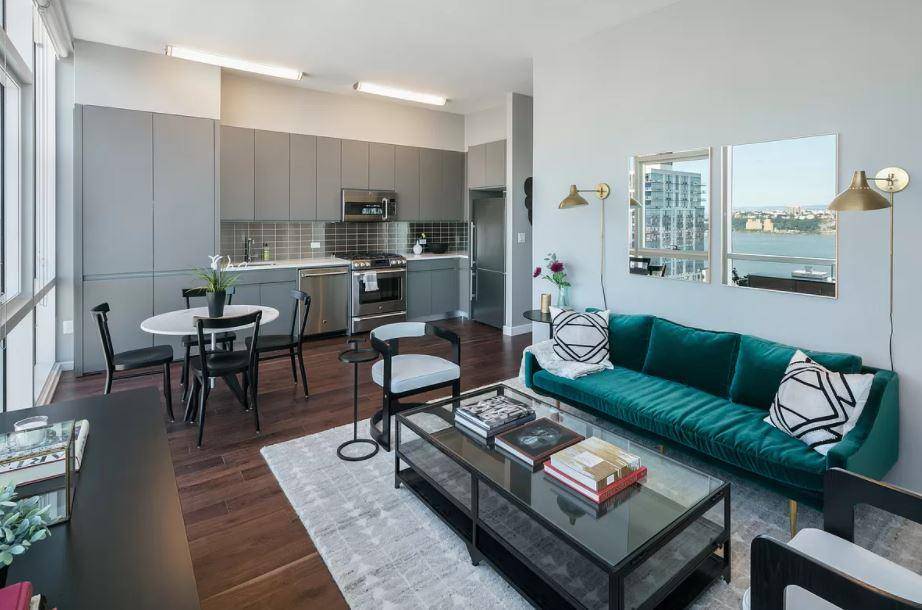 2 Bed 2 Bath | High Ceilings | Washer + Dryer | Central A/C | Stainless Steel Appliances | Windowed Bathroom | Stunning Views | Luxury High-rise