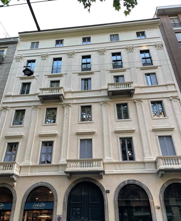 Elegant apartment in Milano, Viale Piave