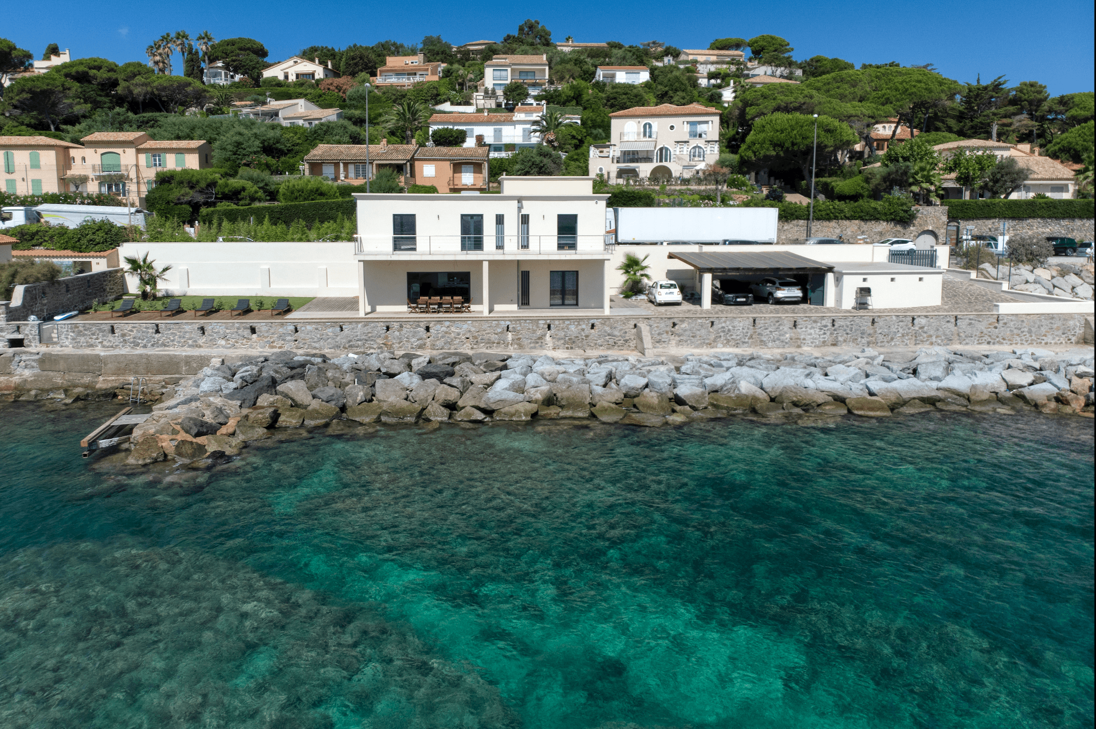 Beautiful renovated contemporary waterfront villa located in Sainte -Maxime.
