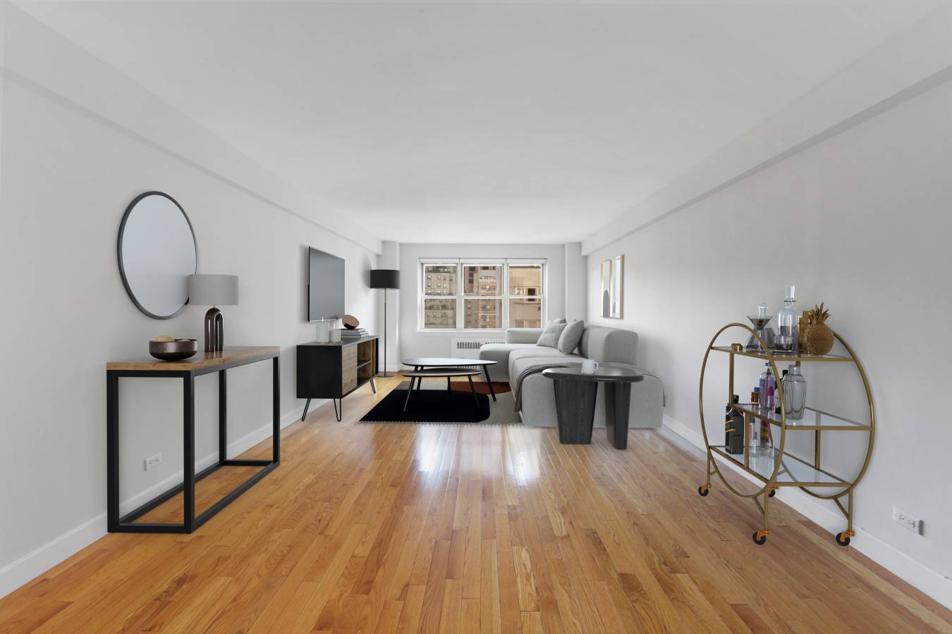 No Fee, 2 Bed / 2 Bath Corner Apartment in Full Time Doorman Murray Hill Building